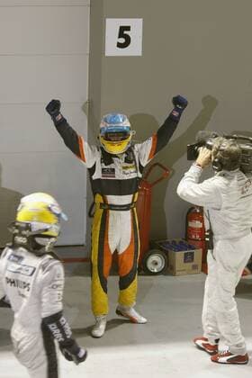 Fernando Alonso (Spanien Renault) gewinnt den GP von Singapur 2008 Motorsport Grand Prix Herren Großer Preis von Singapur 2008, Formel 1 Weltmeisterschaft, F1, F, GP, WM, Gruppe Singapur Freude,