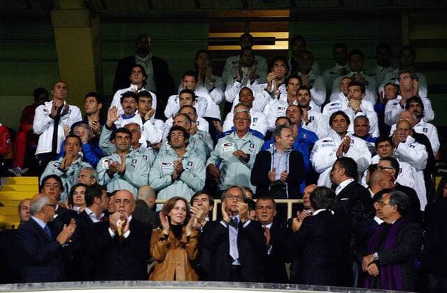 Die Nationalmannschaft Italiens und weitere Zuschauer anlässlich des Benefizspiels für Stefano Borgonovo (Italien) -  Fußball Herren Serie A 2008 2009, 1. italienische Liga, AC Florenz, Benefizspiel, Benefiz, Wohltätigkeit, Charity Totale Florenz