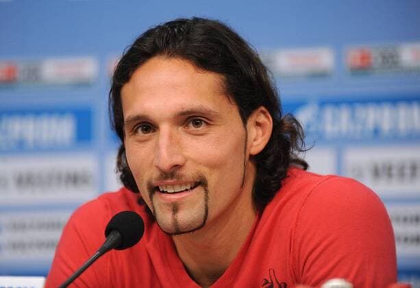 Kevin Kuranyi (Schalke) - Pressekonferenz zu seinem Rauswurf aus der deutschen Nationalmannschaft Fußball 1. BL Herren Saison 2008 2009, FC Schalke 04, Pressekonferenz, Pressetermin Porträt Gelsenkirchen
