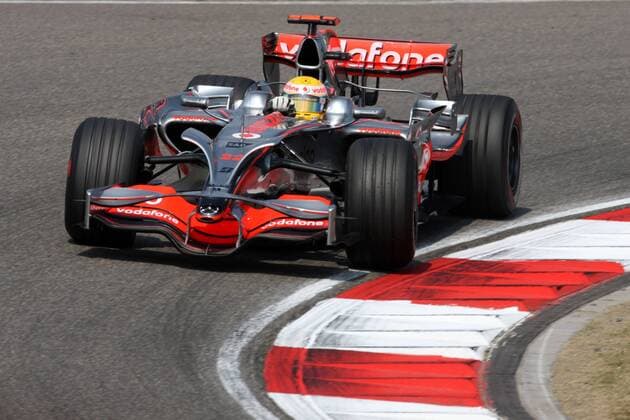 Lewis Hamilton (England McLaren Mercedes) in seinem Boliden Motorsport Grand Prix Herren Großer Preis von China 2008, Formel 1 Weltmeisterschaft, F1, F, GP, WM, Freies Training Einzelbild Shanghai