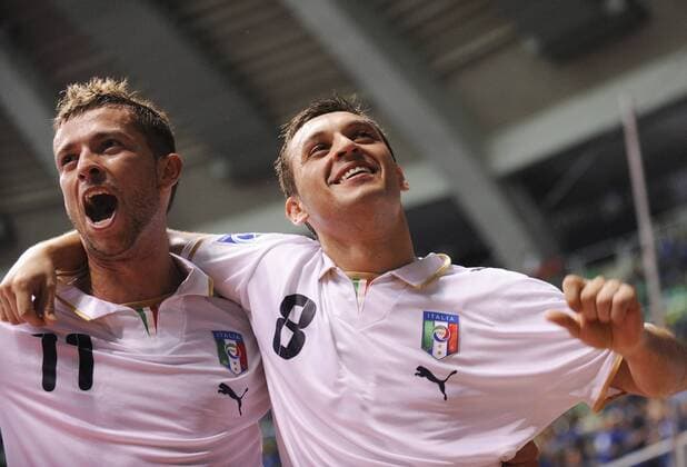 Morgado (li.) und Saad Assis (beide Italien) - Torjubel - Fußball WM Herren Futsal WM 2008, Halle, Hallenfußball, Indoor, Länderspiel, Spiel um Platz 3, Nationalteam Gruppe Rio de Janeiro Freude,