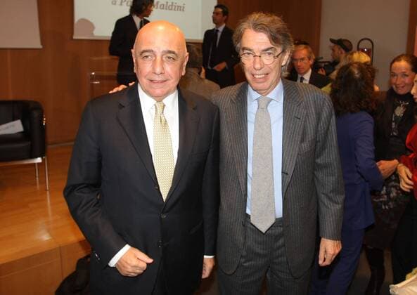 Vizepräsident Adriano Galliani (AC Mailand, li.) und Präsident Massimo Moratti (Inter Mailand beide Italien) während der Auszeichnung Il Bello del Calcio 2008 -  Fußball Herren Il Bello del Calcio 2008, Preisverleihung, Auszeichnung, Spielerauszeichnung, Ehrung, Spielerehrung Gruppe Mailand