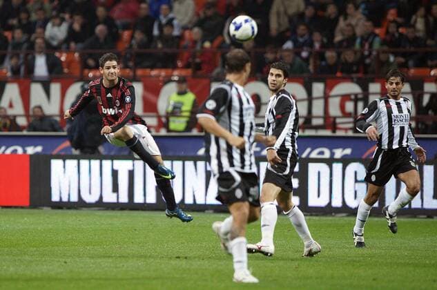 Alexandre Pato (AC Mailand, li.) - Fußball Herren Serie A 2008 2009, 1. Italienische Liga, AC Mailand - AC Siena 2:1, Milan Gruppe Mailand Dynamik,