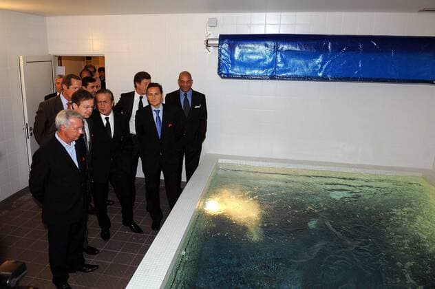 Führung durch das neue Trainingszentrum von Paris St. Germain mit Entmüdungsbecken -  (pan28576) Fußball Herren Ligue 1 2008 2008, Paris Saint Germain, St. PSG, 1. Französische Liga, Totale o0 Fotostory Paris