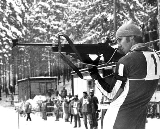 Frank Ullrich (DDR) - Stehendschießen Biathlon Herren Weltcup 1978 1979, Welt Cup, Worldcup, World, WC Einzelbild Karlovy Vary