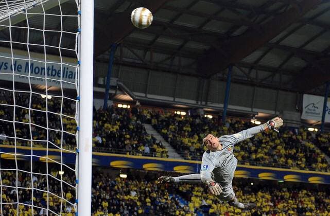 Torwart Vedran Runje (Lens) -  Fußball Herren Coupe de la Ligue 2008 2009, Ligapokal, Pokal, Pokalspiel, Racing Club de Lens, RC Einzelbild Sochaux Dynamik,