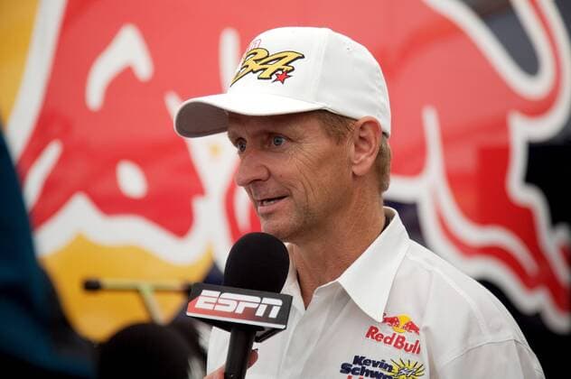 Kevin Schwantz (USA) im Interview -  Motorsport Herren Red Bull Rookies Riders Cup 2008, RedBull, Nachwuchs, Junioren, Jugend, Nachwuchsfahrer Einzelbild Indianapolis