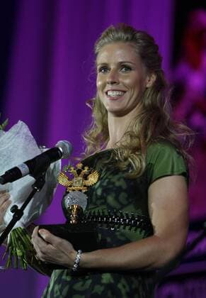Elena Dementieva (Rußland) erhält einen Preis für ihre Verdienste um den Tennissport in Rußland -  Tennis Damen Russian Cup 2008, WTA Tour, Preisverleihung, Ehrung, Spielerehrung Einzelbild Moskau Freude,