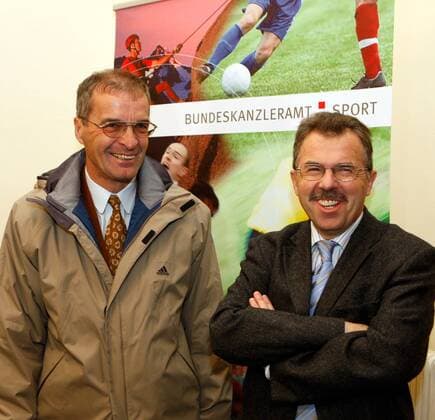Sportmediziner Norbert Bachl (li.) und Burkhard Thierrichter (beide Österreich), Mitglied der NADA Rechtskommission, anlässlich Bernhard Kohls Anhörung vor der Nationalen Anti Doping Agentur -  Radsport Herren NADA Anhörung 2008, Straßenradsport, Straße, Rad, Dopinganhörung, Doping, Dopingvorwürfe, Vorwürfe Gruppe Wien