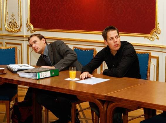 Bernhard Kohl (Österreich, re.) mit seinem Anwalt Siegfried Fröhlich bei der Anhörung bezüglich der positiven Dopingproben vor der Nationalen Anti Doping Agentur NADA -  Radsport Herren NADA Anhörung 2008, Straßenradsport, Straße, Rad, Dopinganhörung, Doping, Dopingvorwürfe, Vorwürfe Gruppe Wien