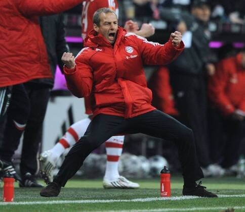 Trainer Jürgen Klinsmann (Bayern) - Schlussjubel Fußball 1. BL Herren Saison 2008 2009, FC Bayern München Einzelbild München Freude, Begeisterung,