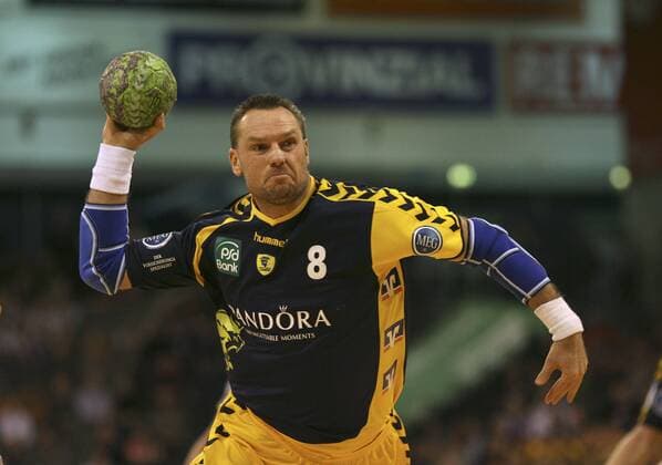 Christian Schwarzer (Rhein Neckar Löwen) Handball 1. BL Herren Saison 2008 2009, SG Kronau Östringen Einzelbild Flensburg Dynamik,