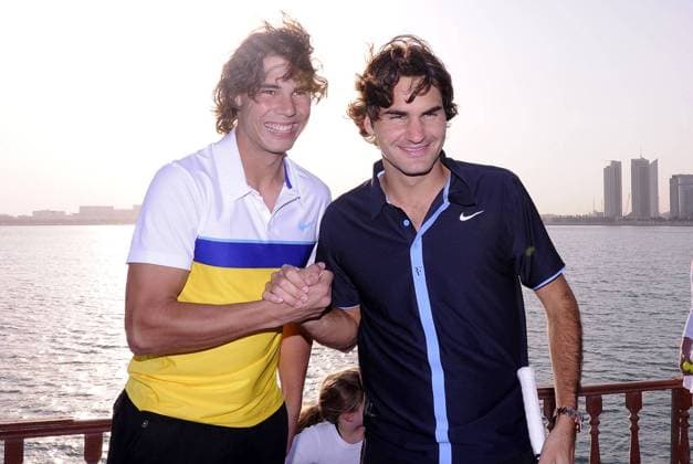 Rafael Nadal (Spanien, li.) und Roger Federer (Schweiz) anlässlich eines Promotiontermins für die Qatar Open 2009 in Doha Tennis Herren Qatar Open 2009, ATP Tour, o0 Vorschau Gruppe Doha