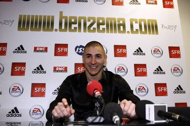 Karim Benzema (Frankreich Lyon) anlässlich der Präsentation seiner neuen Internetseite -  (pan29430) Fußball Herren Ligue 1 2008 2009, 1. Französische Liga, Olympique Lyonnais, OL Einzelbild Lyon