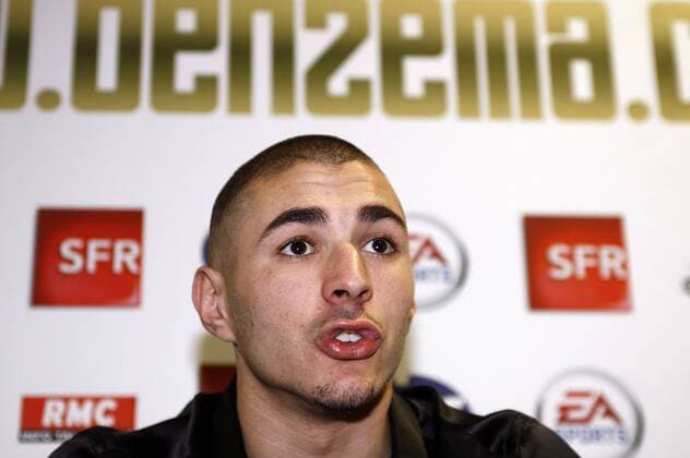Karim Benzema (Frankreich Lyon) anlässlich der Präsentation seiner neuen Internetseite -  (pan29430) Fußball Herren Ligue 1 2008 2009, 1. Französische Liga, Olympique Lyonnais, OL Porträt Lyon