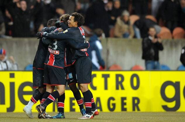 Torjubel Paris St. Germain -  (pan29450) Fußball Herren Coupe de la Ligue 2008 2009, Ligapokal, Pokal, Pokalspiel, Paris Saint Germain PSG Gruppe Paris Freude,