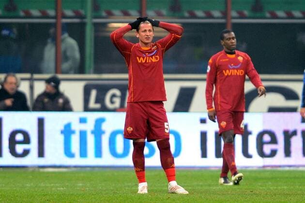 Philippe Mexes (li.) und Juan (beide AS Rom) enttäuscht -  Fußball Herren Coppa Italia 2008 2009, Italienischer Pokal, Pokalspiel, AS Rom, Roma Gruppe Mailand Enttäuschung,