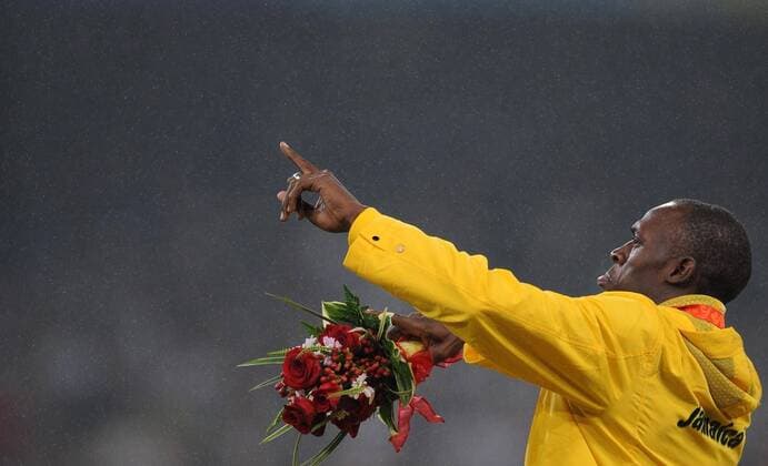 Usain Bolt (Jamaika) - Olympiasieger 2008 über 200m -  Leichtathletik OS Sommer Herren Olympische Spiele Peking 2008, Sommerspiele, 200m Einzelbild Peking Freude,