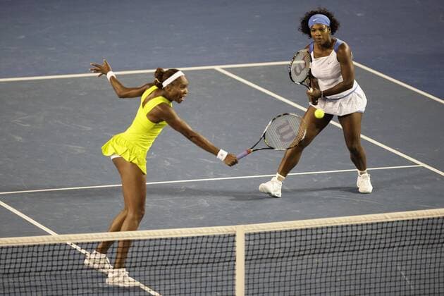 Venus (li.) und Serena Williams (beide USA) Tennis Damen Australian Open 2009, Grand Slam, WTA Tour Gruppe Melbourne