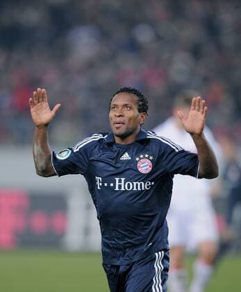 Ze Roberto (Bayern) - Torjubel Fußball Herren DFB Pokal 2008 2009, Pokalspiel, FC Bayern München Einzelbild Stuttgart Freude,