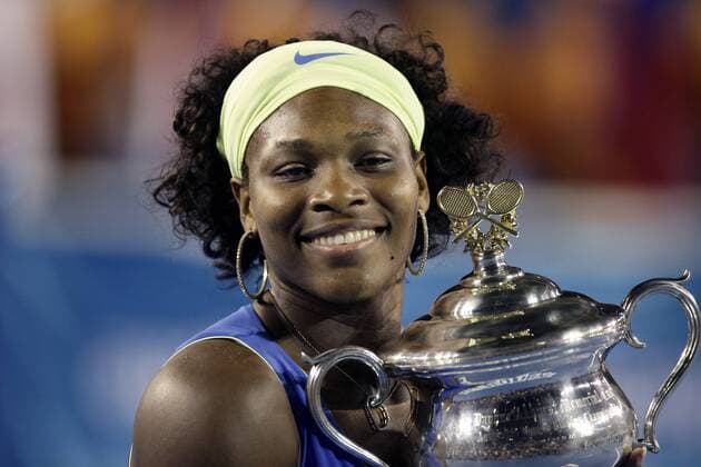Serena Williams (USA) mit der Trophäe für ihren Sieg bei den Australian Open 2009 Tennis Damen Australian Open 2009, Grand Slam, WTA Tour, Finale Einzelbild Melbourne