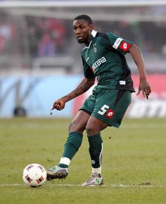 Steve Gohouri (Gladbach) Fußball 1. BL Herren Saison 2008 2009, Borussia Mönchengladbach Einzelbild Stuttgart Dynamik,