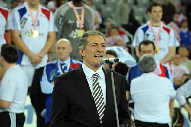 IHF Präsident Dr. Hassan Moustafa (Ägypten) hält zum Finale der WM 2009 eine Ansprache Handball Länderspiel Herren WM 2009, Finale Einzelbild Zagreb