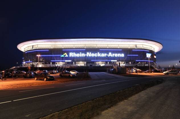 Außenansicht der Rhein Neckar Arena - Heimspielstätte der TSG 1889 Hoffenheim Fußball 1. BL Herren Saison 2008 2009, TSG 1899 Hoffenheim Totale Rhein Neckar Arena Sinsheim