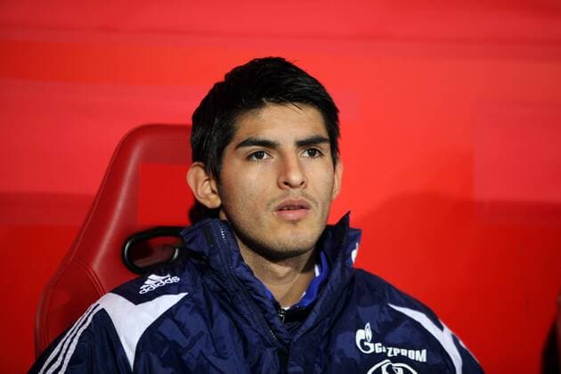 Carlos Zambrano (Schalke) Fußball Herren DFB Pokal 2008 2009, Pokalspiel, FC Schalke 04 Porträt Mainz