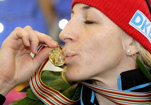 Anni Friesinger (Deutschland), Weltmeisterin 2009 über 1500m Eisschnellauf WM Damen WM 2009 Einzelbild Vancouver o0 Richmond Glück, Freude,