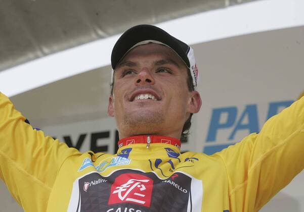Luis Leon Sanchez (Spanien Caisse d Epargne) gewinnt die 7. Etappe bei Paris Nizza 2009 und trägt nunmehr auch das gelbe Trikot des Gesamtführenden Radsport Herren Paris Nizza 2009, Straßenradsport, Straße, Rad Einzelbild 7. Etappe: Manosque - Fayence Begeisterung, Freude,