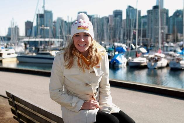 Anni Friesinger (Deutschland) im Stanley Park in Vancouver Eisschnellauf OS Winter Damen WM 2009, Fotoshooting, Vorschau Olympische Winterspiele 2010, Spiele, Einzelbild Vancouver o0 Kanada