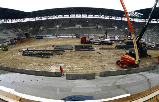 Fußball, Stadiongeschichte FC Augsburg Baustelle Impuls Arena, zukünftige Heimspielstätte des FC Augsburg Fußball 2. BL Herren Saison 2008 2009, FC Augsburg, Stadion, Fußballstadion, innen, Innenansicht Totale ImpulsArena Augsburg