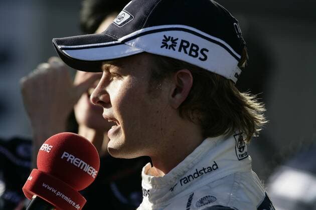Nico Rosberg (Deutschland Williams) im Premiere Interview Motorsport Grand Prix Herren Großer Preis von Australien 2009, Formel 1 Weltmeisterschaft, F1, F, GP, WM, Freies Training Einzelbild Albert Park Melbourne Nachdenklichkeit,