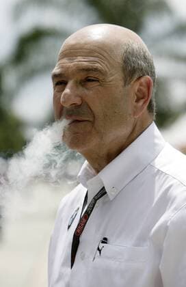 Berater Peter Sauber (Schweiz BMW Sauber) lässt Dampf ab Motorsport Grand Prix Herren Großer Preis von Malaysia 2009, Formel 1 Weltmeisterschaft, F1, F, GP, WM, Porträt Kuala Lumpur Sepang
