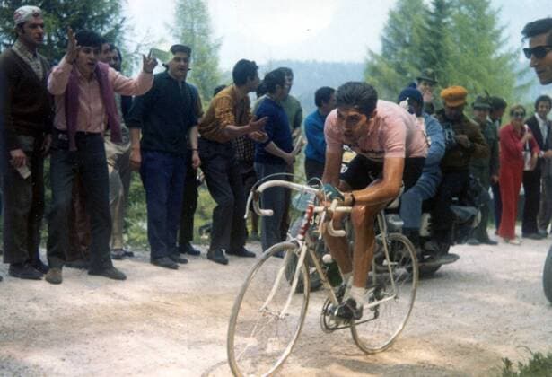 Eddy Merckx (Belgien Faemino) -  Radsport Herren Giro d Italia 1970, dItalia, Straßenradsport, Straße, Rad Gruppe 19. Etappe: Rocca Pietore - Dobbiaco