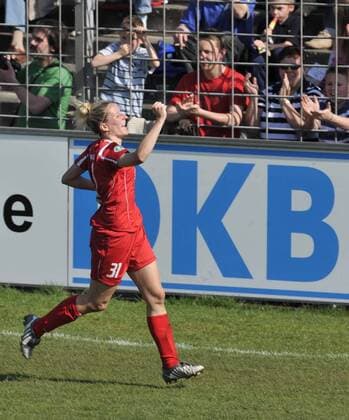 Anja Mittag (Potsdam) - Torjubel Fußball Damen DFB Pokal 2008 2009, Frauen, Frauenfußball, Pokalspiel, Halbfinale, 1. FFC Turbine Potsdam Einzelbild Potsdam Freude,