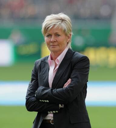 Bundestrainerin Silvia Neid (Deutschland) Fußball Länderspiel Damen Freundschaftsspiel 2009, Test, Testspiel, Nationalmannschaft, Frauen, Frauenfußball Einzelbild Frankfurt M.