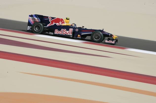 Sebastian Vettel (Deutschland Red Bull) in seinem Boliden Motorsport Grand Prix Herren Großer Preis von Bahrain 2009, Formel 1 Weltmeisterschaft, F1, F, GP, WM, Freies Training Einzelbild Manama Sakhir