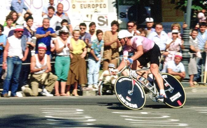 Bernard Hinault (Frankreich La Vie Claire Wonder Radar) im rosa Trikot -  Radsport Herren Giro d Italia 1985, dItalia, Straßenradsport, Straße, Rad, Totale Zeitfahren, Einzelzeitfahren, 22. Etappe: Lido di Camaiore - Lucca Dynamik,
