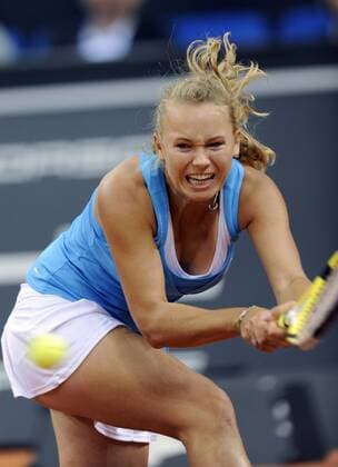 Caroline Wozniacki (Dänemark) Tennis Damen Porsche Grand Prix 2009, WTA Tour Einzelbild Stuttgart Dynamik,