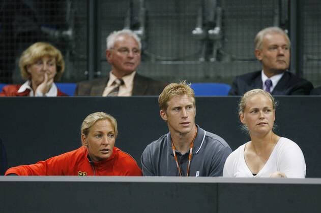 Trainer Daniel Merkert (Mitte) zwischen Teamchefin Barbara Rittner (li.) und Anna Lena Grönefeld (alle Deutschland) Tennis Damen Porsche Grand Prix 2009, WTA Tour Gruppe Stuttgart
