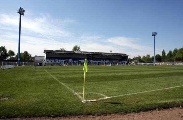 Innenansicht des Bruno Plache Stadions - Heimspielstätte des 1. FC Lok Leipzig Fußball Herren Oberliga NOFV Nordost Süd 2008 2009, 1. FC Lok Leipzig Totale Bruno Plache Stadion Leipzig