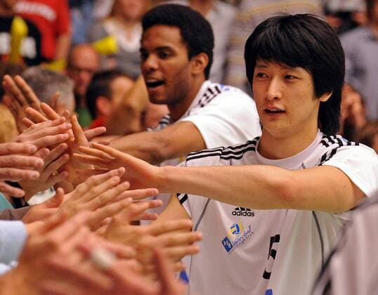 Moon Sung Min (Friedrichshafen) - Schlussjubel Volleyball 1. BL Herren Saison 2008 2009, Playoffs, Playoff, Play Offs, Off, Finale, VfB Friedrichshafen Gruppe Friedrichshafen Freude,