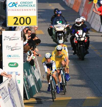 Team Astana um Gregory Rast (Schweiz, Mitte) Radsport Herren Tour de Romandie 2009, ProTour, Straßenradsport, Straße, Rad, Zeitfahren, Mannschaftszeitfahren Gruppe 3. Etappe: Yverdon 