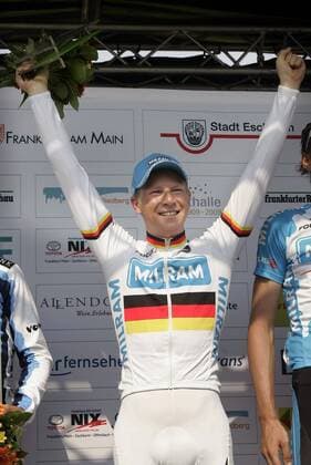 Fabian Wegmann (Deutschland Milram) gewinnt den Eschborn Frankfurt City Loop 2009 Radsport Herren Eschborn Frankfurt City Loop 2009, Straßenradsport, Straße, Rad, Einzelbild o0 Rund um den Henninger Turm Eschborn - Frankfurt Freude,
