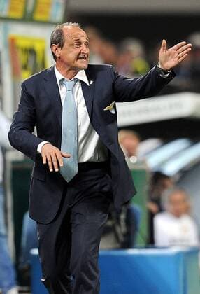 Trainer Delio Rossi (Lazio Rom) gibt Anweisungen -  Fußball Herren Serie A 2008 2009, 1. Italienische Liga Einzelbild Mailand