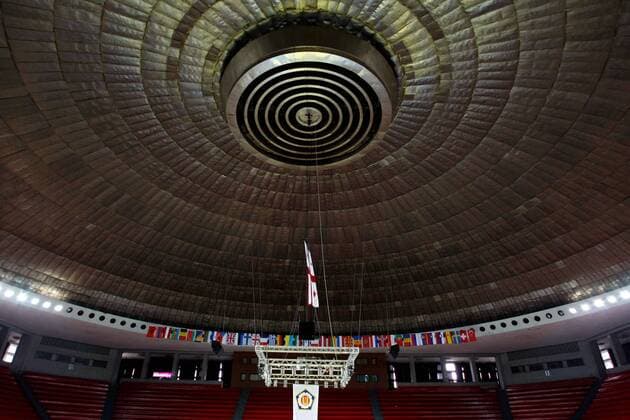 Hallendach des Tbilisi Sport Palace, Austragungsort der EM 2009 -  Judo EM Damen EM 2009 Totale Tiflis