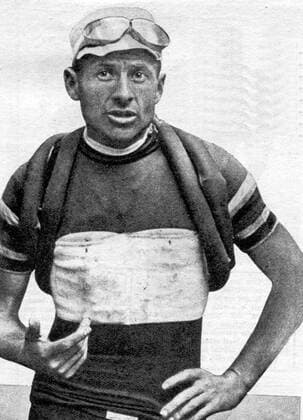 Alfredo Binda (Italien), Etappensieger der 9. Etappe des Giro d Italia 1927 von Bari nach Campobasso -  Radsport Herren Giro d Italia 1927, dItalia, Straßenradsport, Straße, Rad, Repro, Geschichte, Historie Einzelbild
