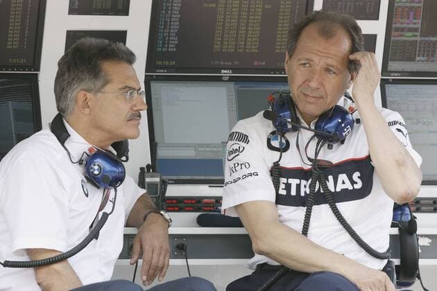 Teamchef Dr. Mario Theissen (li.) und Technikdirektor Dr. Willy Rampf (beide Deutschland beide BMW Sauber) Motorsport Grand Prix Herren Großer Preis von Spanien 2009, Formel 1 Weltmeisterschaft, F1, F, GP, WM, Freies Training, Vdig Gruppe Circuit de Catalunya Barcelona